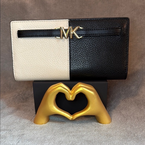 🖤MICHAEL KORS🖤Reed Black Multi Large Leather Snap Wallet/EUC - Picture 2 of 10